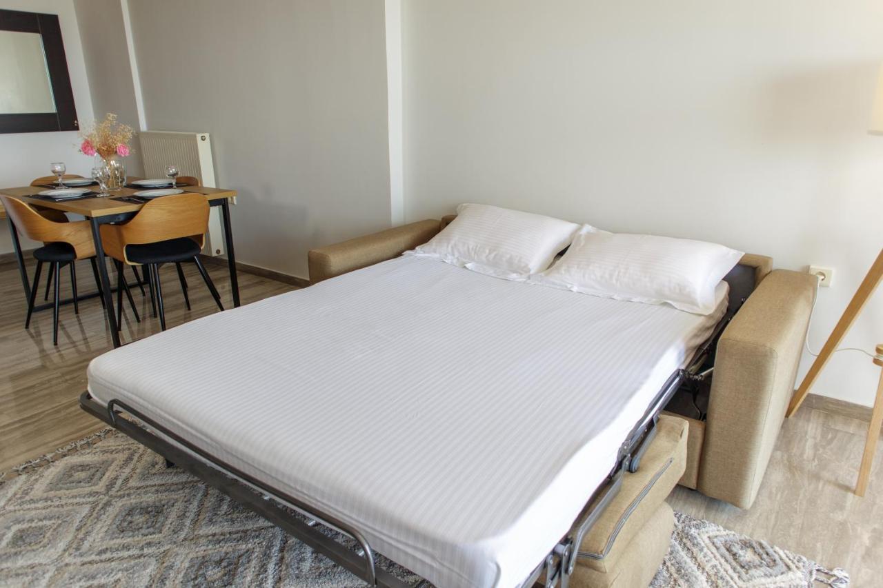 Almyros Aktis Seaview Apartment Kalamáta Buitenkant foto