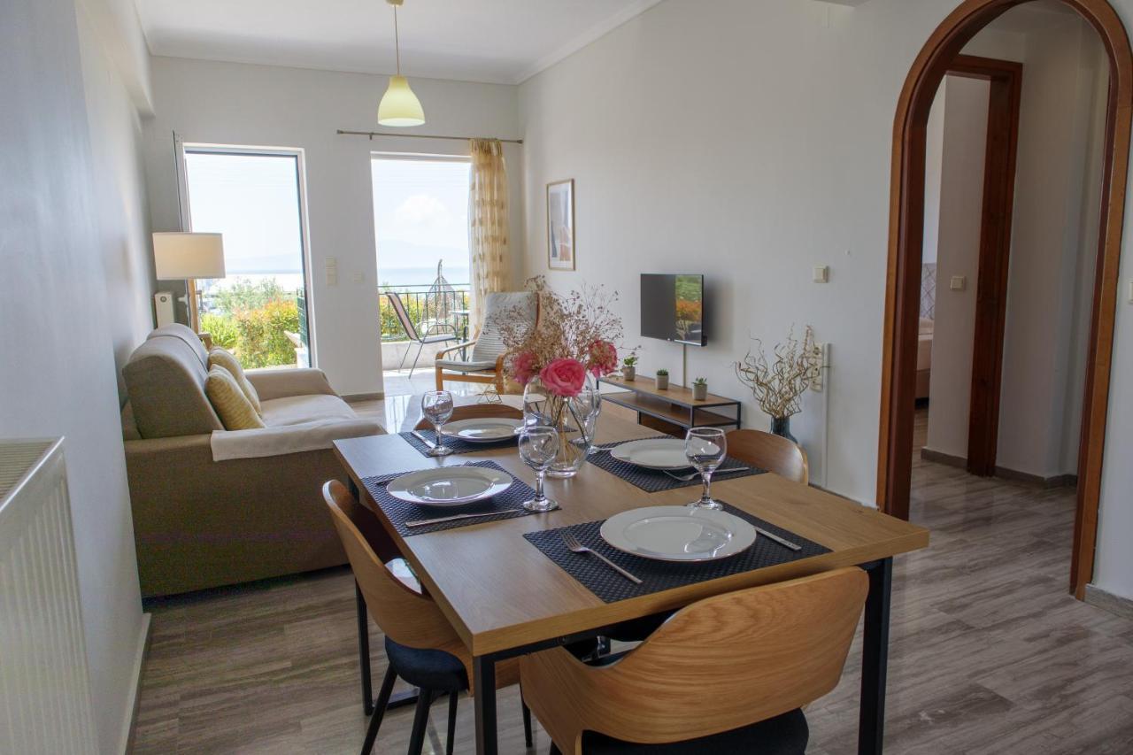 Almyros Aktis Seaview Apartment Kalamáta Buitenkant foto