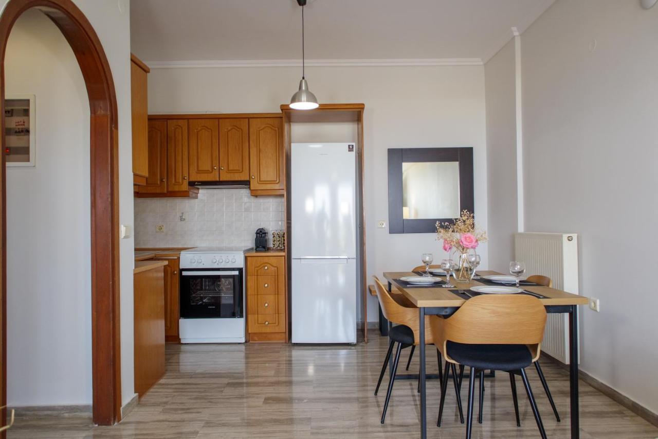 Almyros Aktis Seaview Apartment Kalamáta Buitenkant foto