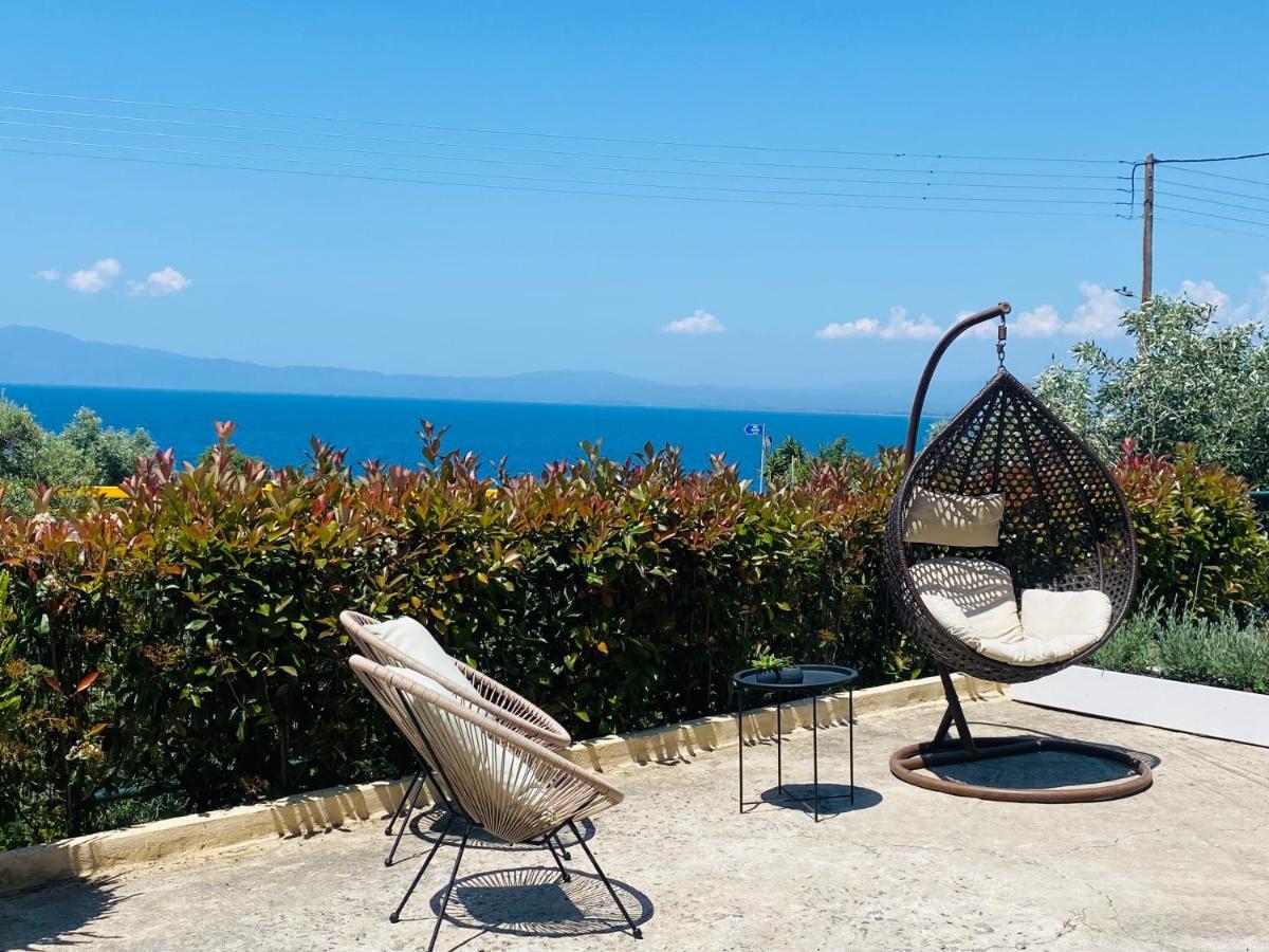 Almyros Aktis Seaview Apartment Kalamáta Buitenkant foto